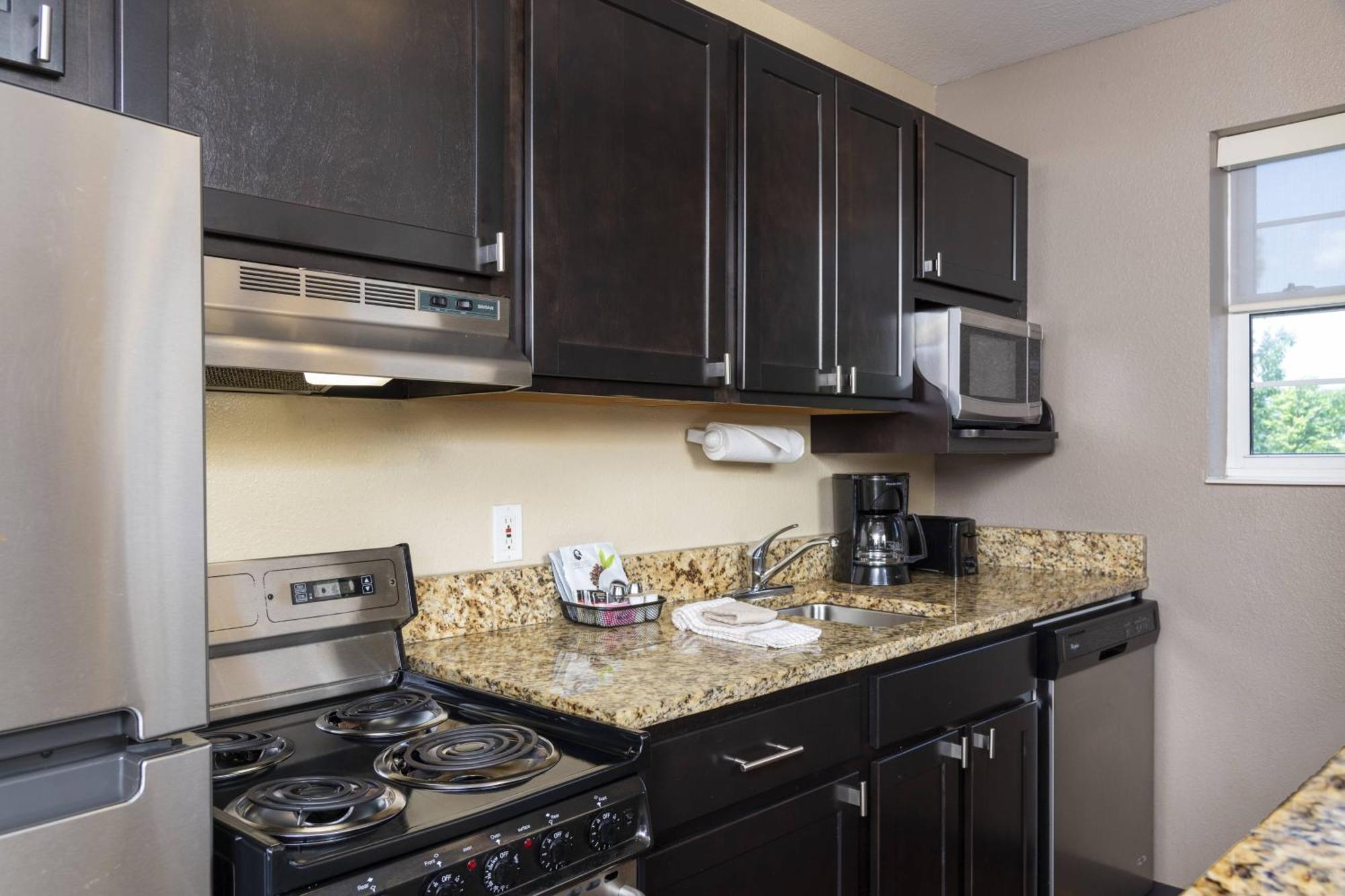 Towneplace Suites By Marriott איסט לנסינג מראה חיצוני תמונה