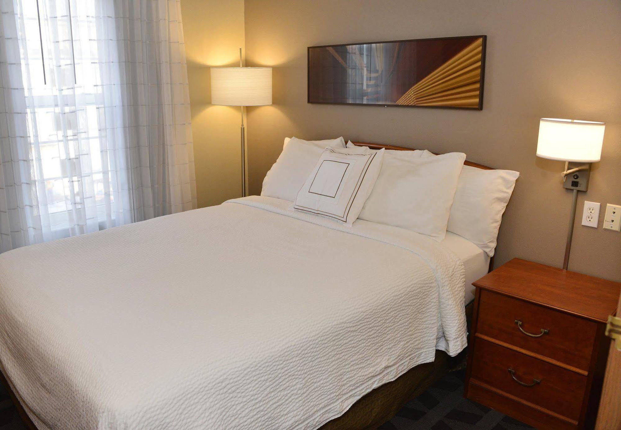 Towneplace Suites By Marriott איסט לנסינג מראה חיצוני תמונה